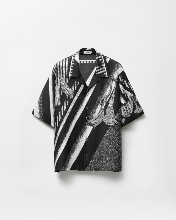 Luxury Black & White Abstract Graphic Print Premium Cuban Collar Half Sleeve Casual Shirt for Men | Designer Inspired Monochrome Resort Beach Vacation Button Down Fashion Shirt with Modern Artistic Pattern